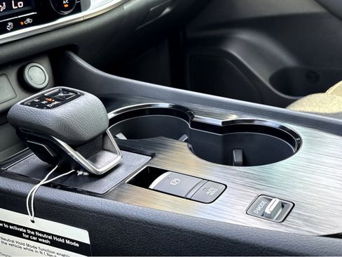 New 2026 Nissan Rogue SV image 17
