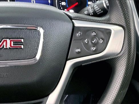 Used 2023 GMC Acadia SLE w/ LPO, Black Accent Package image 12