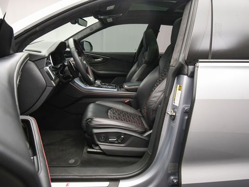Used 2021 Audi RS Q8 w/ Black Optic Package image 19
