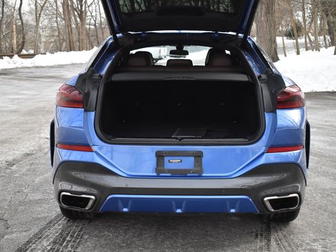 Used 2020 BMW X6 M50i image 19