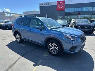 Used 2022 Subaru Forester Premium AWD/4WD video 1