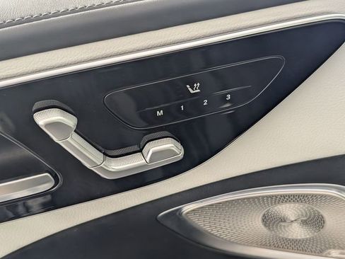 Used 2022 Mercedes-Benz C 300 Sedan image 11