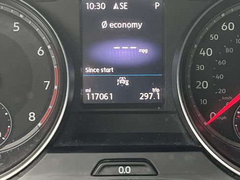 Used 2021 Volkswagen Atlas SE image 15