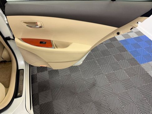 Used 2011 Lexus ES 350 FWD image 17