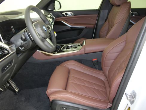 New 2026 BMW X5 xDrive50e w/ M Sport Package image 5