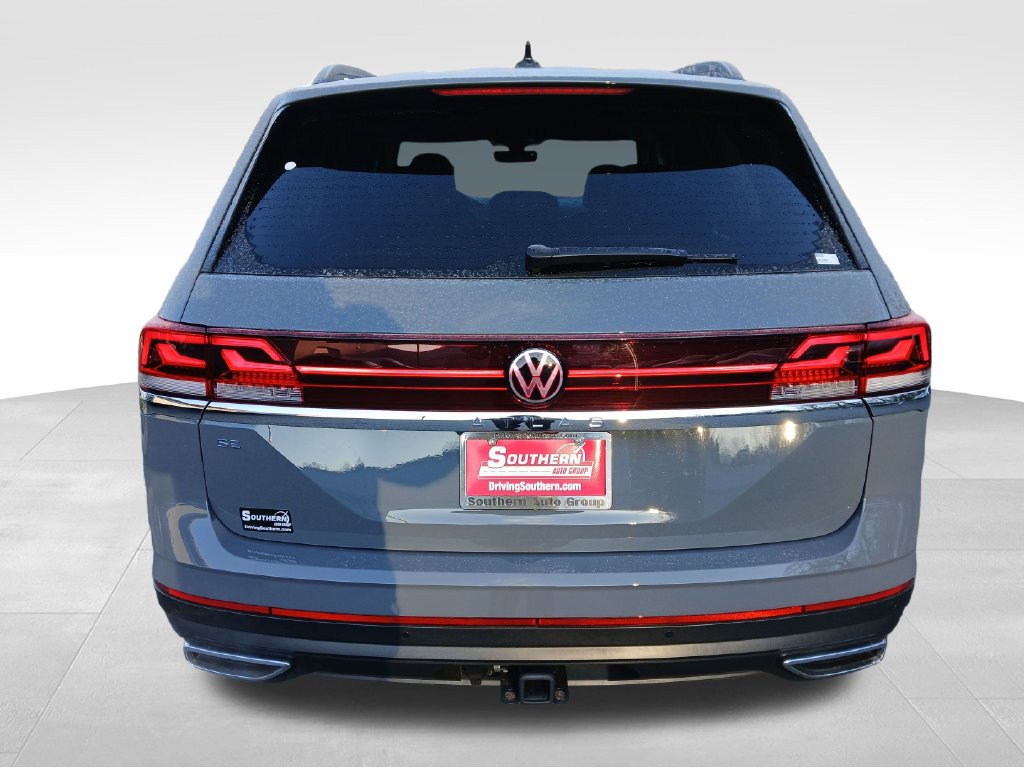New 2025 Volkswagen Atlas SE FWD image 4