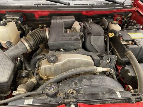 Used 2010 Chevrolet Colorado LT image 30