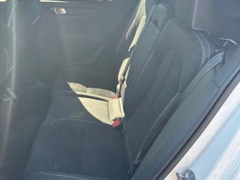 Used 2023 Volvo XC40 Recharge Ultimate w/ Protection Package Premier AWD/4WD image 6