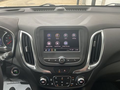 Used 2022 Chevrolet Equinox LT image 18