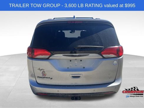 Used 2019 Chrysler Pacifica Touring-L Plus image 5