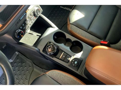 Used 2024 Ford Bronco Sport Outer Banks w/ Tech Package image 18