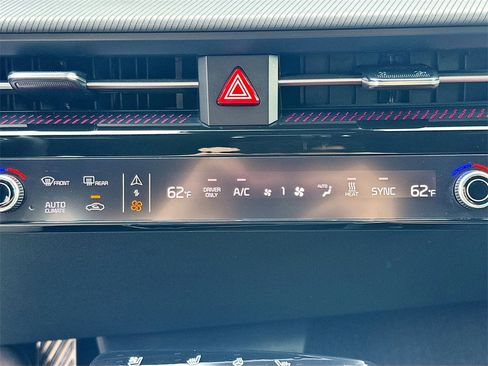 Used 2024 Kia EV6 GT-Line image 17