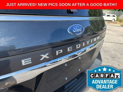 Used 2022 Ford Expedition Limited AWD/4WD image 10