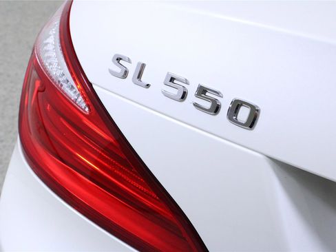 Used 2013 Mercedes-Benz SL 550 image 9
