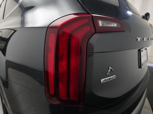 Used 2020 Kia Telluride S AWD/4WD image 32