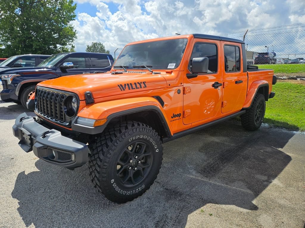 Certified 2025 Jeep Gladiator Sport AWD/4WD image 3