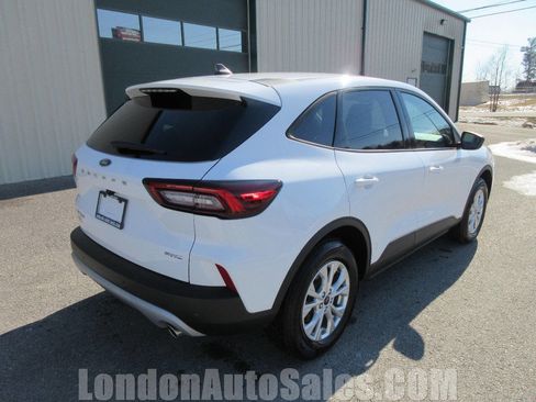 Used 2025 Ford Escape Active w/ Tech Pack #1 image 5