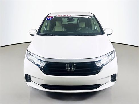 Used 2024 Honda Odyssey EX image 2
