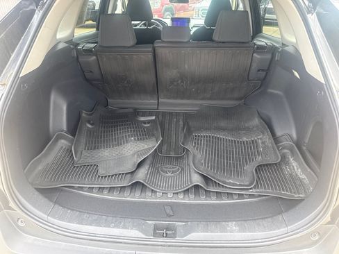 Used 2025 Toyota RAV4 LE AWD/4WD image 14