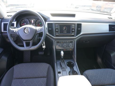 Used 2018 Volkswagen Atlas S FWD image 2