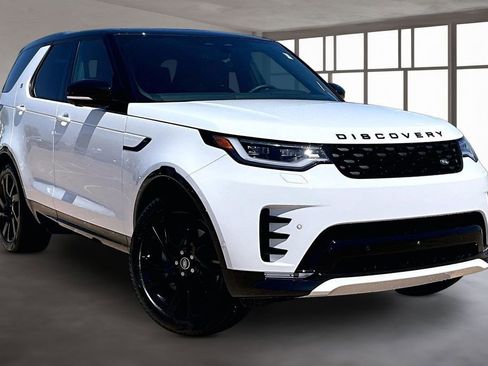 Certified 2025 Land Rover Discovery Dynamic SE AWD/4WD image 11