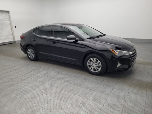 Used 2020 Hyundai Elantra SE image 11