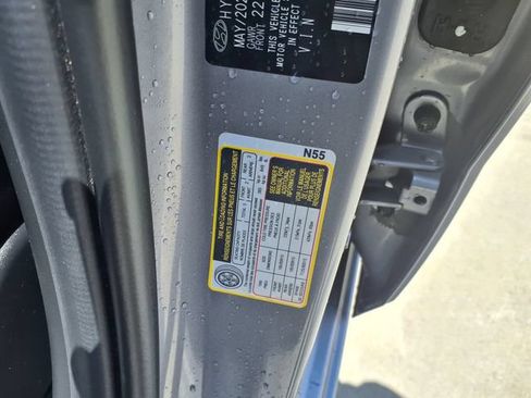 Used 2025 Hyundai Elantra SE FWD image 32