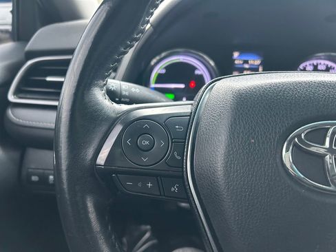 Used 2019 Toyota Camry SE image 18