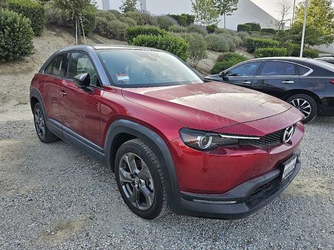 Used 2022 MAZDA MX-30 Electric w/ Premium Plus Pkg image 5