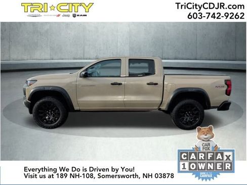 Used 2024 Chevrolet Colorado Trail Boss w/ Technology Package image 2