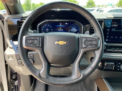 Used 2023 Chevrolet Silverado 1500 High Country w/ High Country Premium Package AWD/4WD image 13