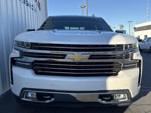 Used 2019 Chevrolet Silverado 1500 High Country w/ Technology Package image 4