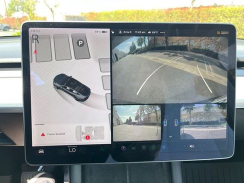 Used 2022 Tesla Model Y Long Range image 10