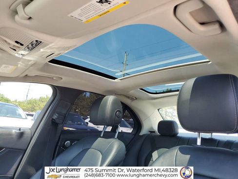 Used 2016 Mercedes-Benz C 300 4MATIC Sedan image 19