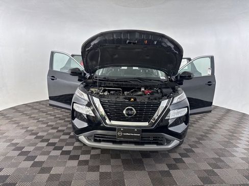 Certified 2021 Nissan Rogue SV image 11