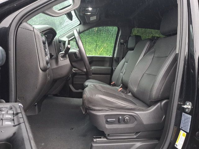 Used 2023 Chevrolet Silverado 2500 LTZ w/ Z71 Off-Road Package AWD/4WD image 13