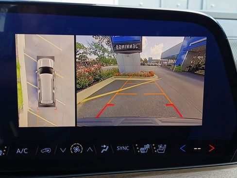 New 2025 Chevrolet Suburban High Country image 14