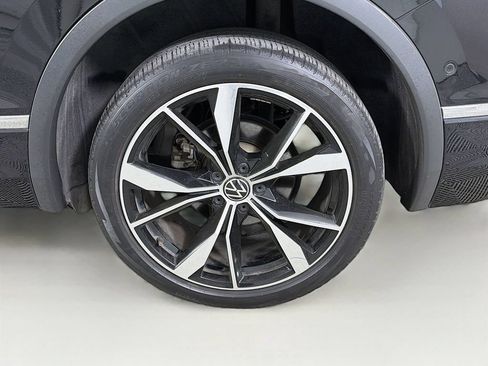 Used 2022 Volkswagen Tiguan SEL R-Line AWD/4WD image 35