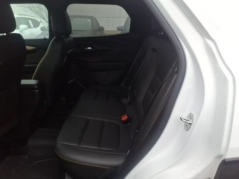Used 2024 Chevrolet TrailBlazer ACTIV w/ Convenience Package AWD/4WD image 9