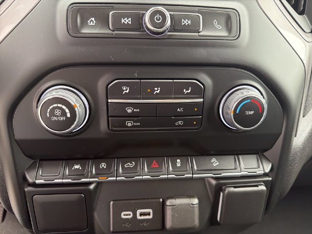 Used 2023 Chevrolet Silverado 1500 Custom Trail Boss w/ LPO, Dark Essentials Package AWD/4WD image 27