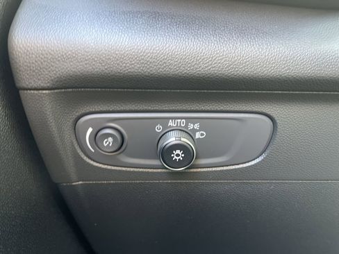 Certified 2023 Buick Envision Essence w/ Sport Touring Package image 17