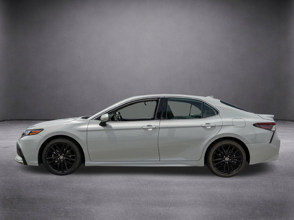 Used 2024 Toyota Camry XSE FWD image 9