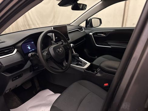 Used 2024 Toyota RAV4 XLE image 12