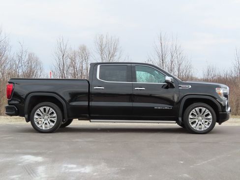 Certified 2022 GMC Sierra 1500 Denali w/ Denali Reserve Package AWD/4WD image 2