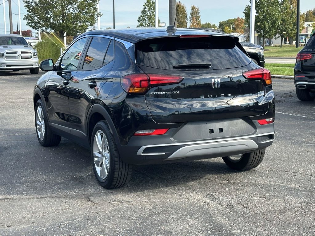 Used 2024 Buick Encore GX Preferred w/ Comfort Package FWD image 6