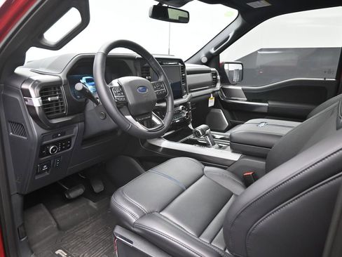 New 2025 Ford F150 Platinum w/ Equipment Group 702A High image 19