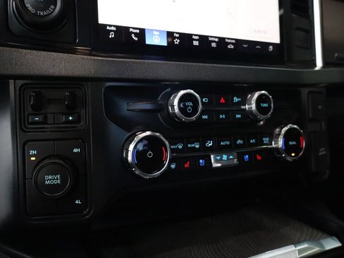 Used 2025 Ford F450 Platinum image 23