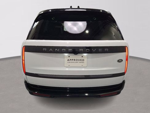Certified 2023 Land Rover Range Rover SE image 3