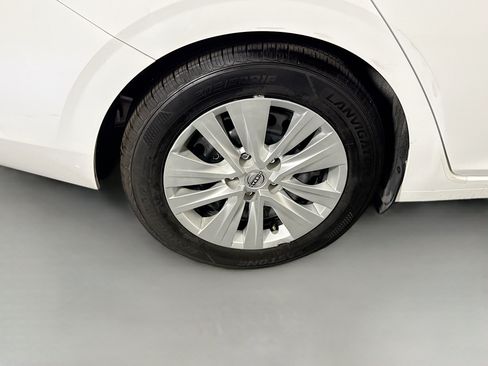 Used 2024 Nissan Sentra S FWD image 33