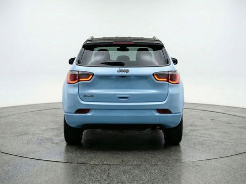 Used 2025 Jeep Compass Trailhawk AWD/4WD image 6